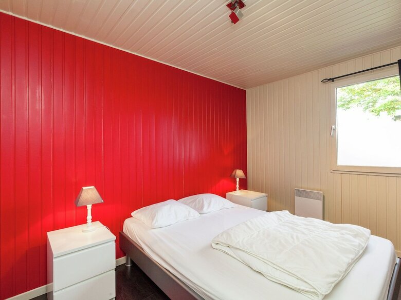 Luxurious Bungalow In Bullange With Jacuzzi