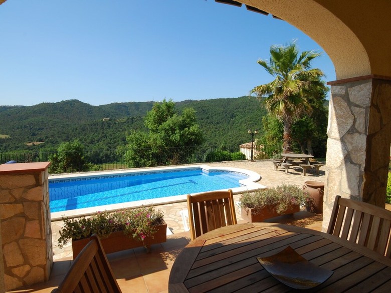 Deluxe Villa In Calonge With Private Pool