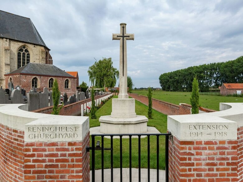 Luxurious Villa In de Panne With Garden