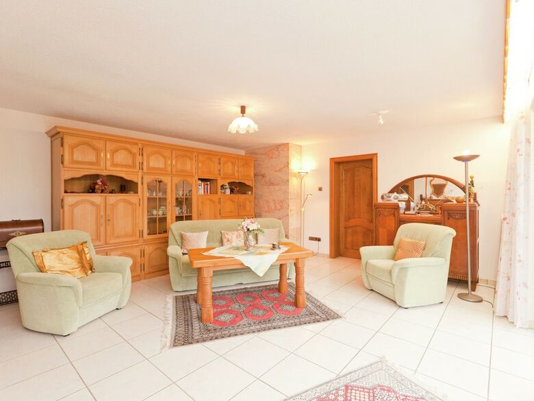 Apartamento Spacious, Comfortable 5-pers. House On The Ground Floor