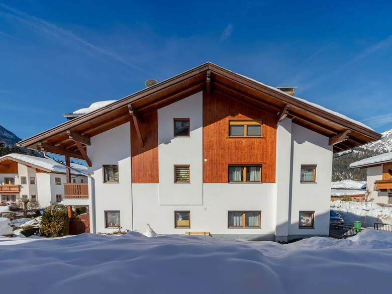 Beautiful Apartment In S�ll Near Forest