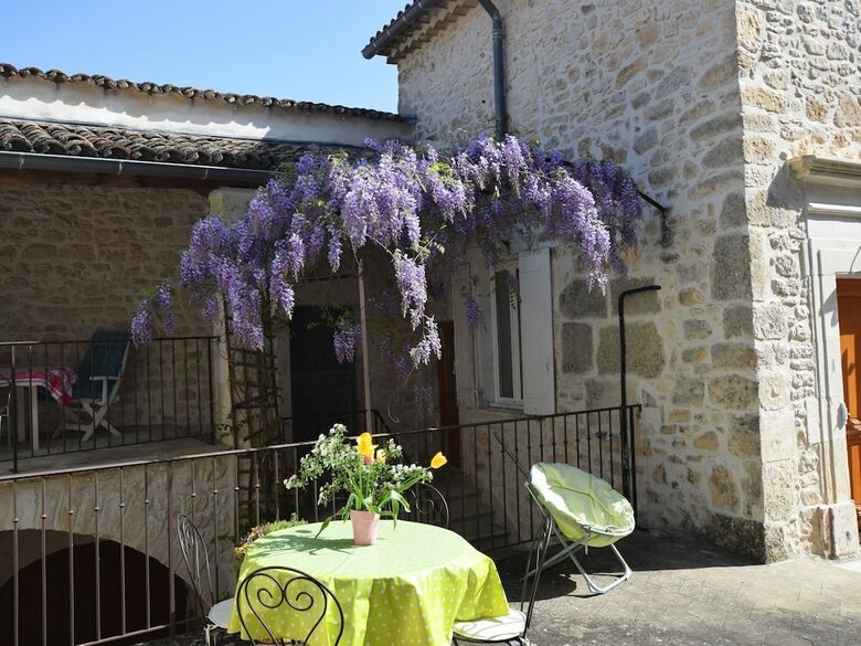 Charming Holiday Home In Montclus With Terrace