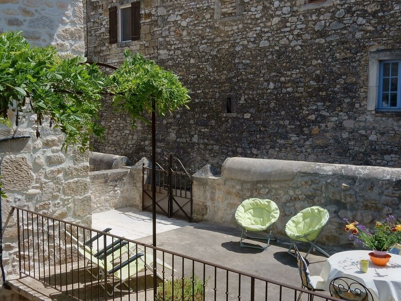 Charming Holiday Home In Montclus With Terrace