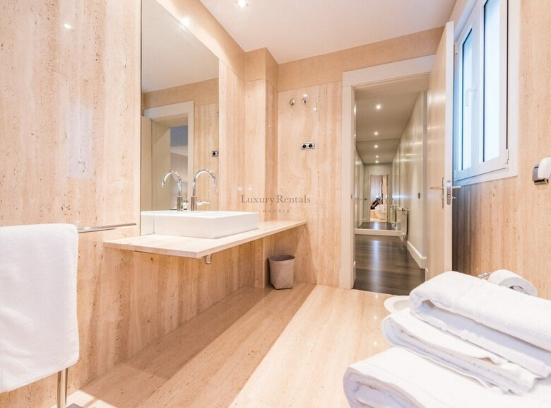 Apartamento 2 Bedrooms In Golden Mile Serrano