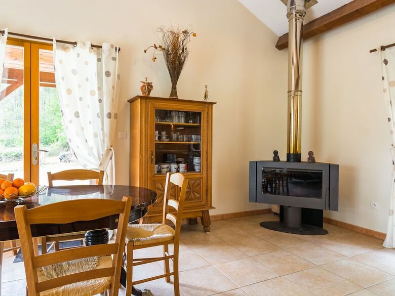 Quaint Holiday Home In Blanquefort-sur-briolance With Pool