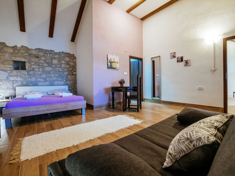 Extraordinary Private Estate With 2 Detached Houses, 2 Beautiful Infinity Pools