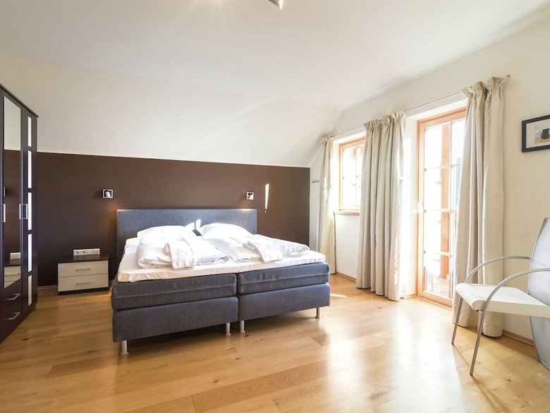 Plush Valley-view Chalet In Mauterndorf With Sauna