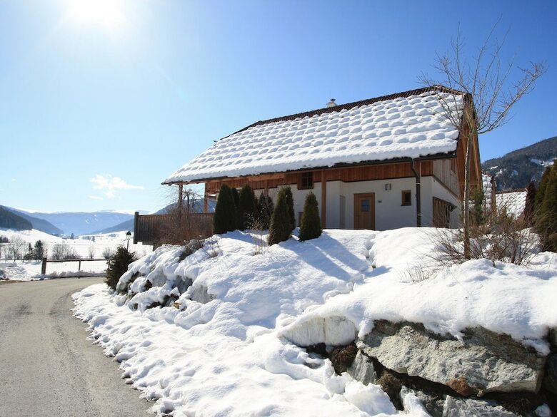 Plush Valley-view Chalet In Mauterndorf With Sauna