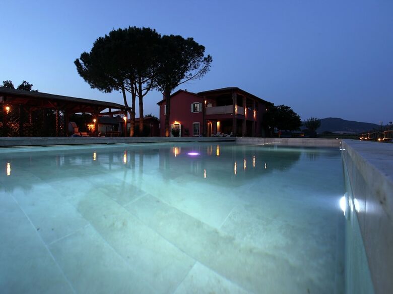 Authentic Villa With Swimming Pool In Grosseto