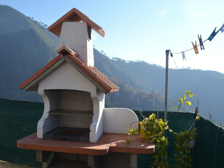 Modern Holiday Home In Montignoso With Terrace