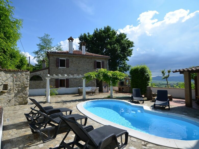 Beautiful Villa With Private Swimming Pool, Garden And Panoramic View 10+5