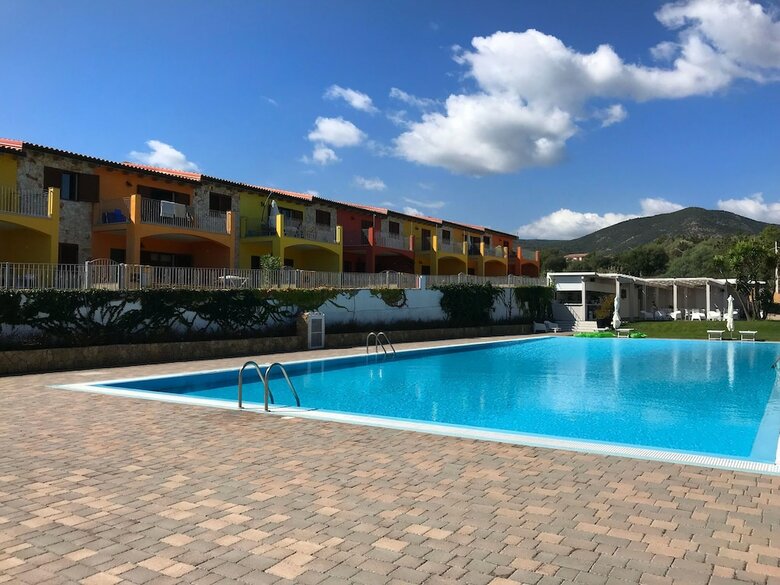 Panoramic Villa With Pool, 200 Meters From The Beach