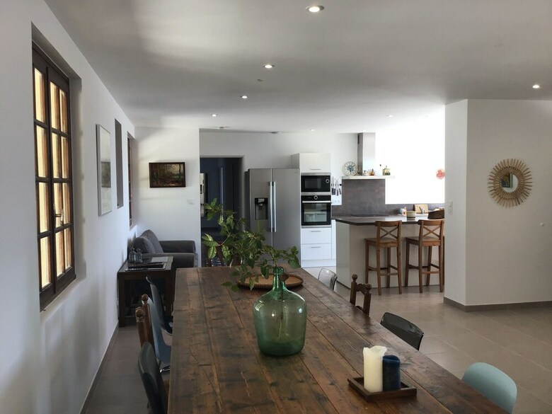 Delighful Villa In Berlou With Private Swimming Pool