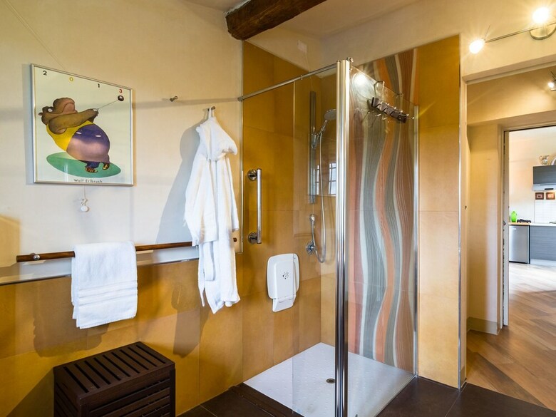 Exotic Holiday Home In Vinci With Swimming Pool