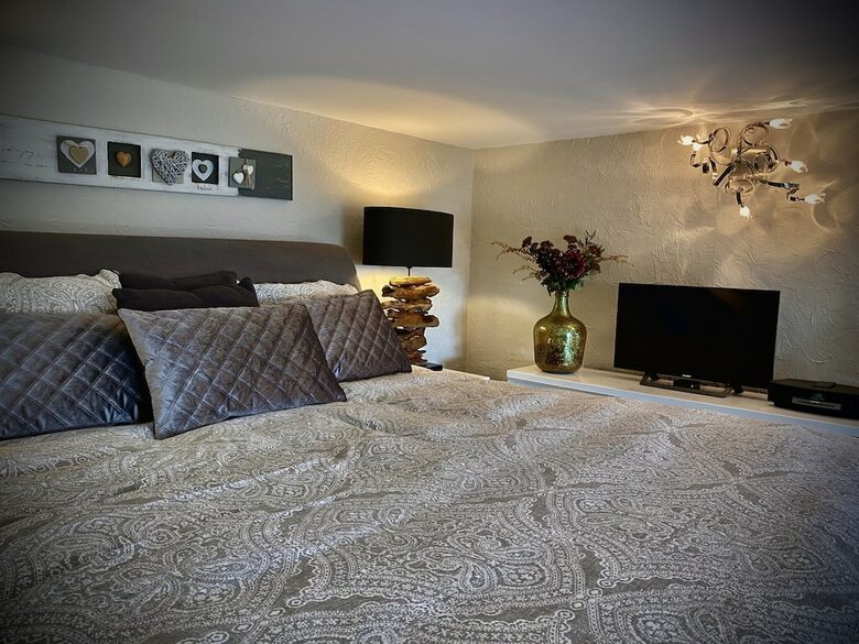 Beautiful Apartment In Bel Epoque Villa With Pool And Beach Access