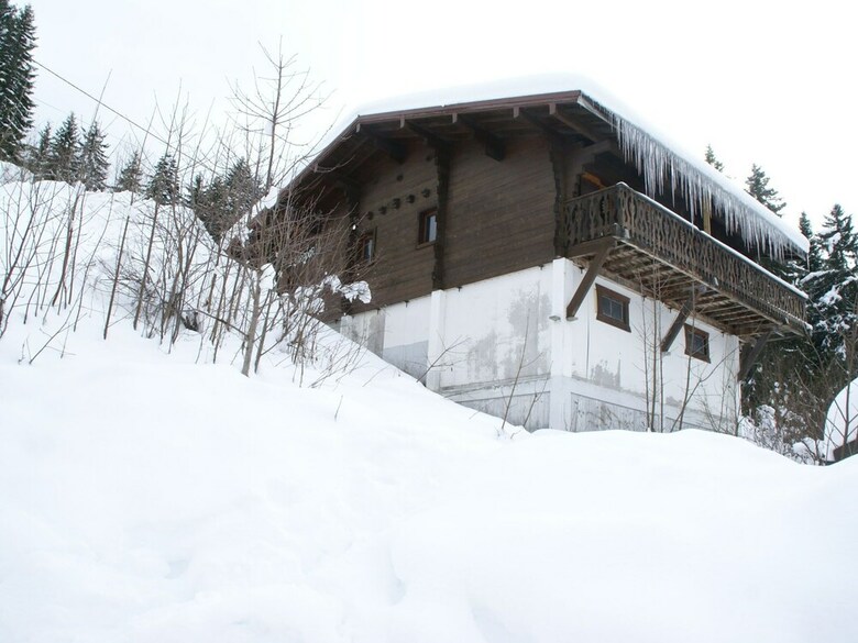 Comfortable, Detached Holiday Home For Nine People Near Les Gets