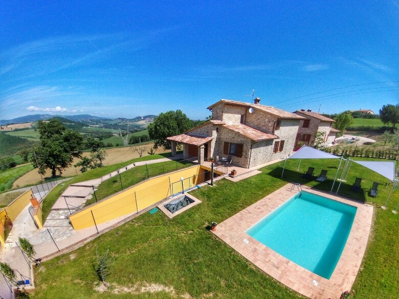 Luxurious Villa In Vasciano Umbria With Private Pool