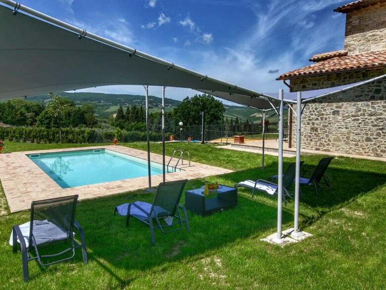 Luxurious Villa In Vasciano Umbria With Private Pool