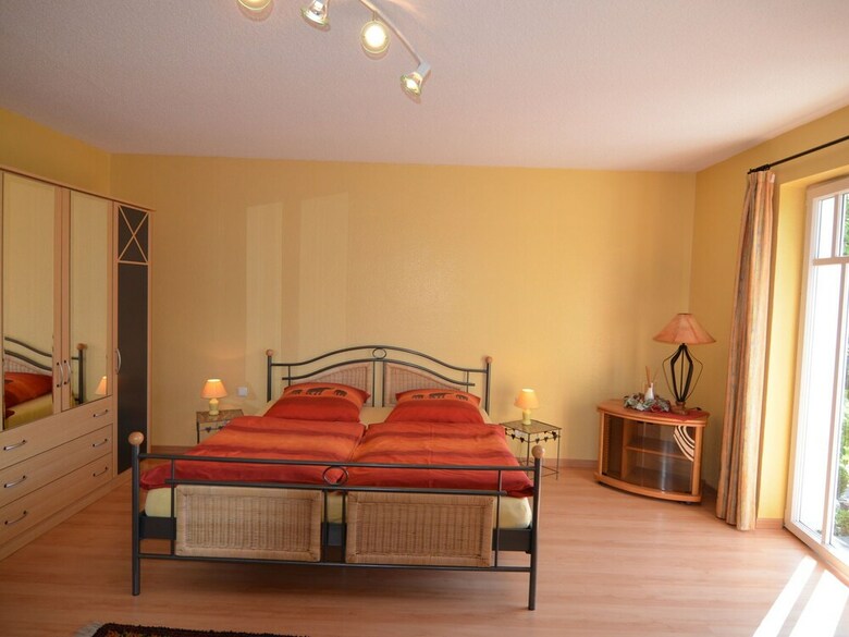 Spacious Apartment In Madfeld With Private Terrace