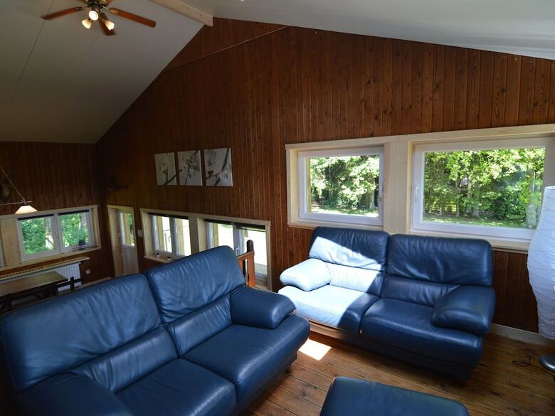 Welcoming Cottage Near Forest In Hatrival