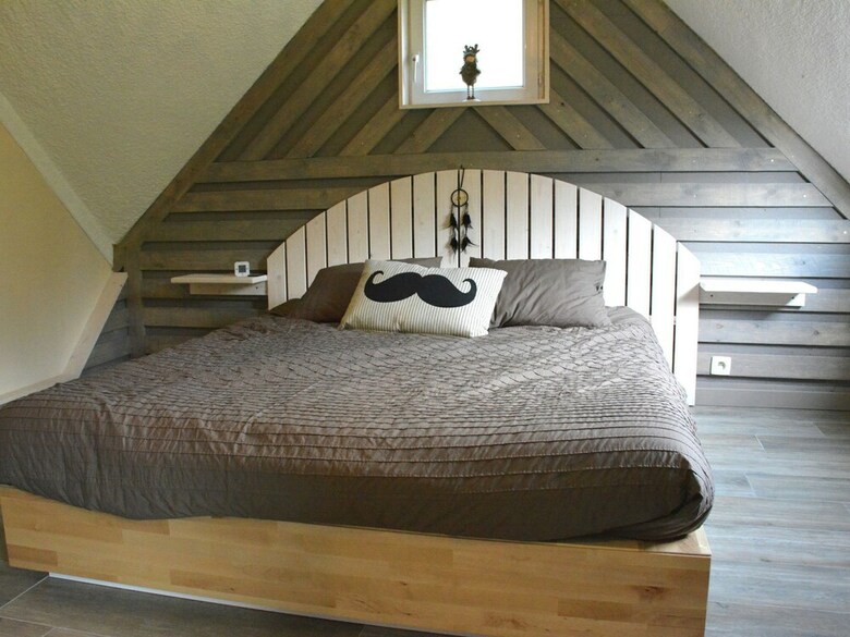 Unusual Chalet In The Woods, Very Comfortable, Nice Covered Terrace, Quiet