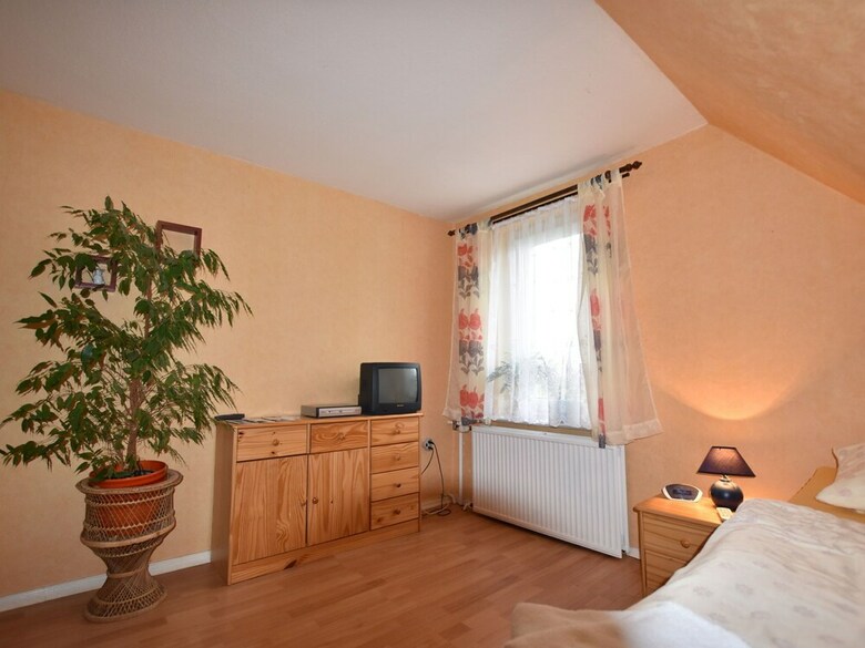 Cosy Apartment In Kr�pelin With Garden