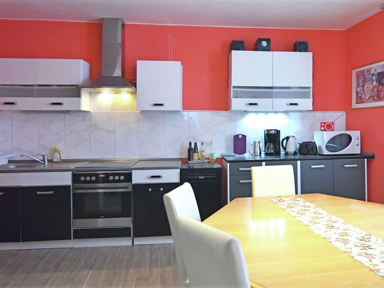 Cosy Holiday Home In Usseln With Terrace