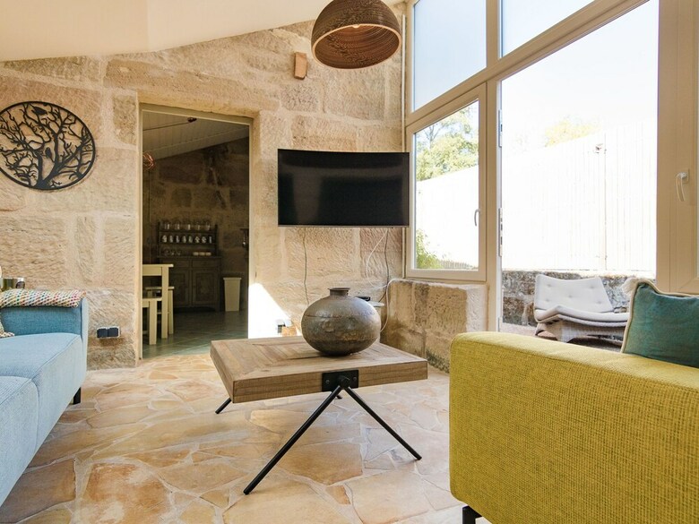 Luxurious Restored Building With Heated Swimming Pool, Terraces And Jacuzzi
