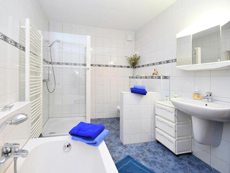 Cozy Apartment In Oelsnitz With Ore Mountains View