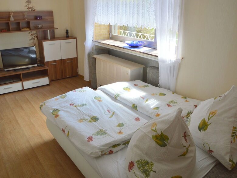 Cozy Apartment In Kerpen With Garden