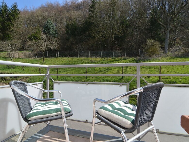 Cozy Apartment In Kerpen With Garden