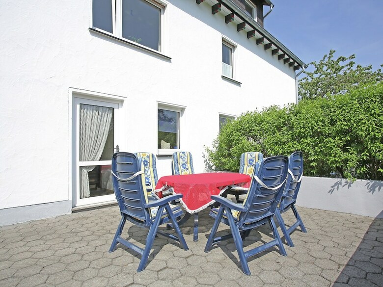 Apartamentos 2-pers. Appartment Just 200 Meters From Golfcourse