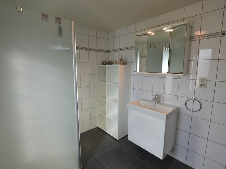 Spacious Holiday Home Near Forest In Peer