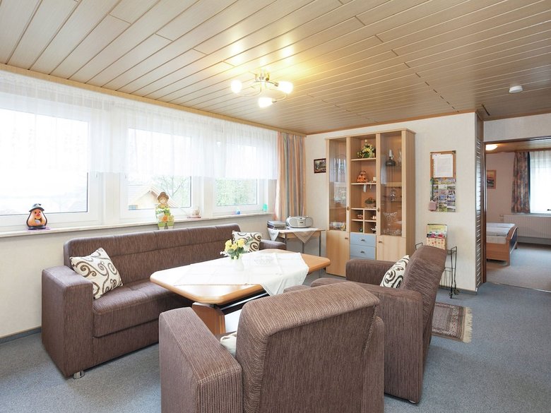 Apartment In Polle With Heating, Terrace, Bbq, Deckchairs