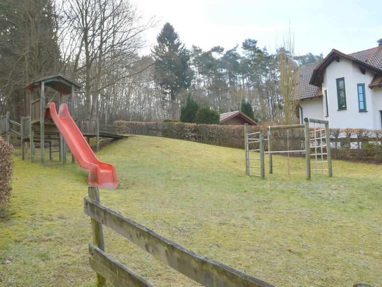 Luxurious Apartment In Ulmen Near Lake