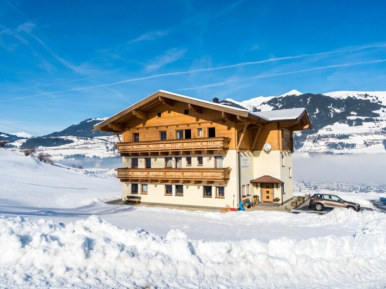 Spacious Apartment In Mittersill With Balcony