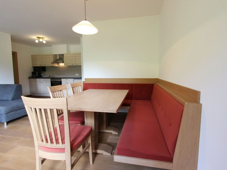 Spacious Apartment In Mittersill With Balcony
