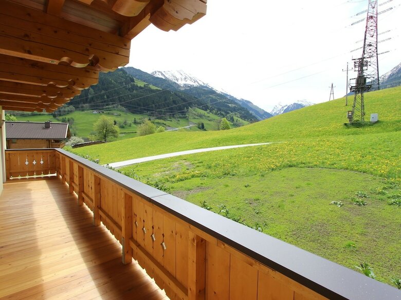 Spacious Apartment In Mittersill With Balcony