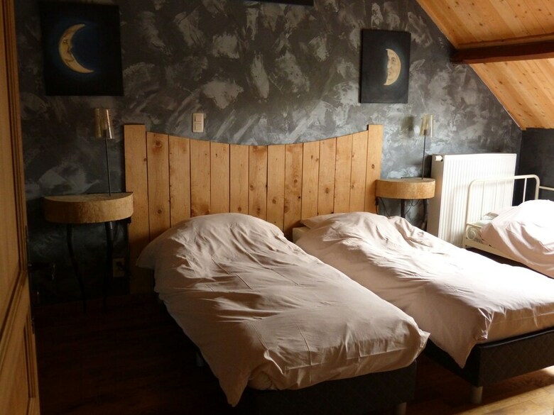 Cozy Holiday Home In Hondschoote With Terrace