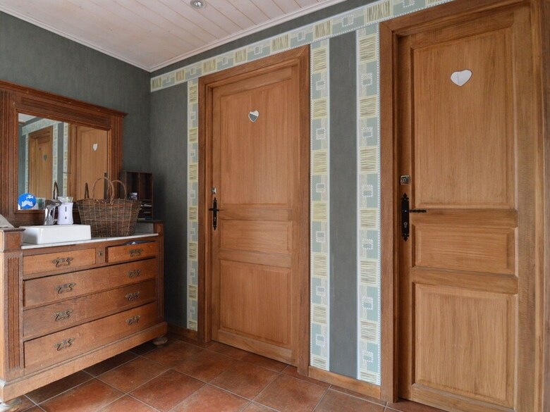 Cozy Holiday Home In Hondschoote With Terrace