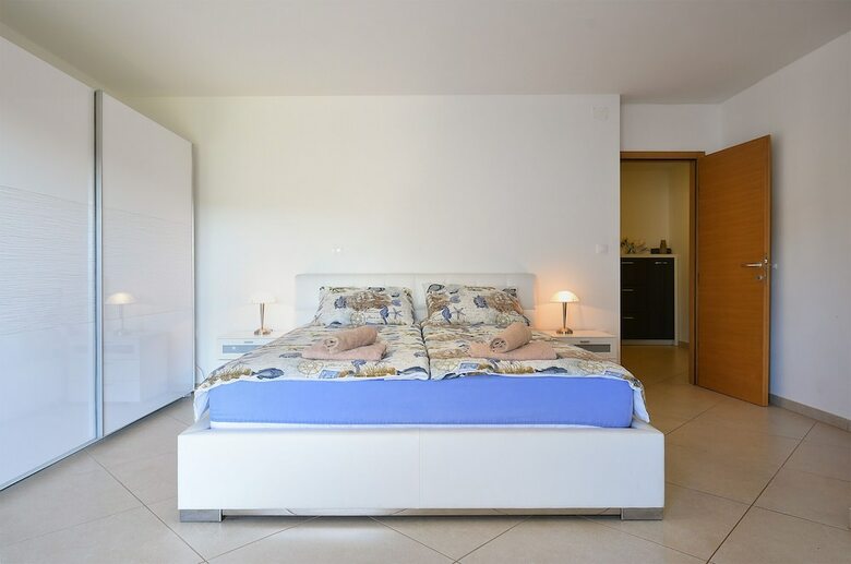 Apartment 1955
