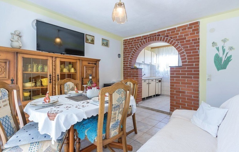 Villa Apartment 1976