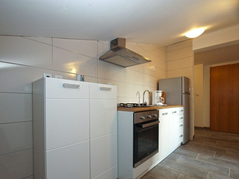 Apartment 1975