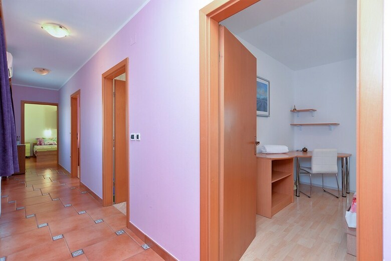 Apartment 1917