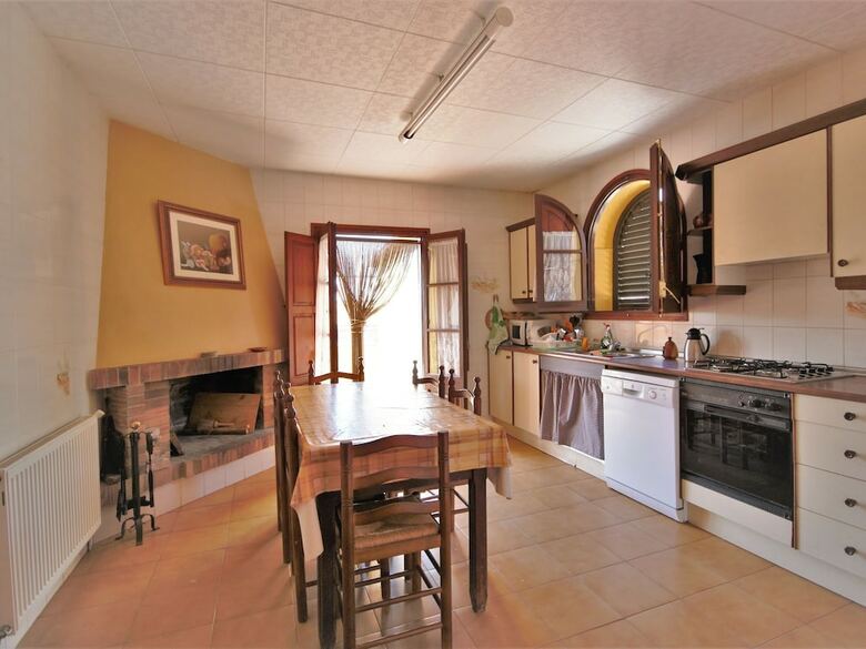 Luxurious Cottage In Vila-sacra With Terrace
