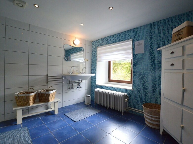 Beautiful Group House With Large Garden And 2 Terraces