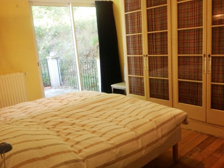 Charming Holiday Home Near River In Vallon-pont-d'arc