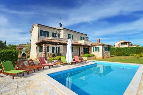 Villas Heraki By Istarski Dvori