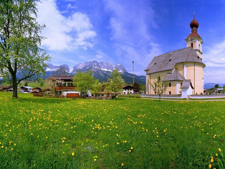Spacious Apartment In Ellmau With Private Terrace