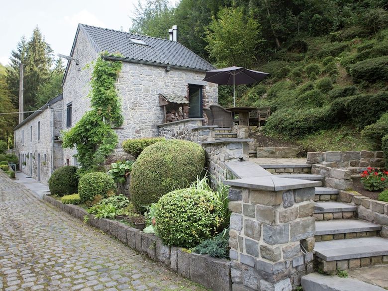 Modern Cottage In Marchin With Swimming Pool
